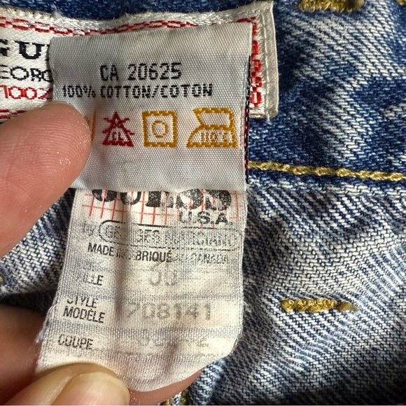 Vintage George Marciano Guess High-Waisted Jeans with Zippered Split Hem - Picture 12 of 12